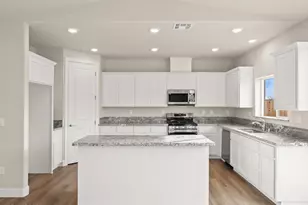 2555 Emerson Cir, Fernley, NV 89408 - Photo 13