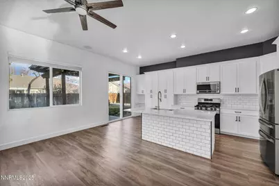 9638 Thunder Mountain Way, Reno, NV 89521 - Photo 11