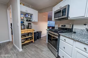 16180 Rhyolite Cir, Reno, NV 89521 - Photo 7