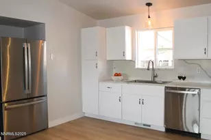 10755 Sand Dune Dr, Sparks, NV 89441 - Photo 7