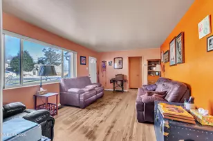 2050 N Lassen Dr, Reno, NV 89503 - Photo 13