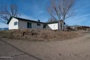 2715 Henning Ln, Minden, NV 89423 - Photo 25