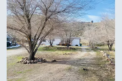 305 A Grosh Avenue, Dayton, NV 89403 - Photo 3