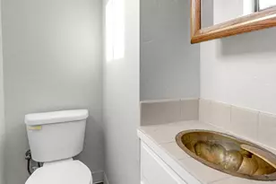 2561 Garfield Dr, Sparks, NV 89431 - Photo 15