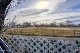 985 Villa Wy, Fernley, NV 89408 - Photo 23