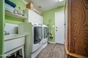 1055 Spoonbill Dr, Sparks, NV 89441 - Photo 11