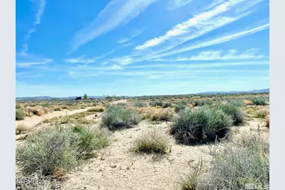 4400 Karyn Street, Silver Springs, NV 89429 - Photo 5