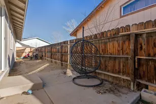 668 Farm Cir, Fernley, NV 89408 - Photo 31