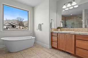 5585 E Hidden Valley Dr, Reno, NV 89502 - Photo 21