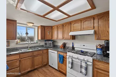 900 Madison Creek Drive, Fernley, NV 89408 - Photo 15