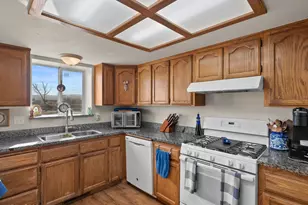 900 Madison Creek Dr, Fernley, NV 89408 - Photo 15
