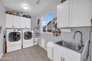 2823 Kimberlite Rd, Sparks, NV 89436 - Photo 11