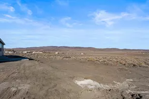 2770 W Fir St, Silver Springs, NV 89429 - Photo 39