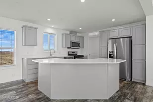 2770 W Fir St, Silver Springs, NV 89429 - Photo 11