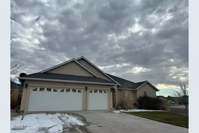 1971 1 Iron Court, Fernley, NV 89408 - Photo 3