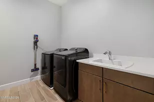 1561 Evangeline Dr, Sparks, NV 89436 - Photo 27
