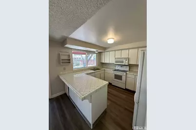 462 Steffanie Way, Sparks, NV 89431 - Photo 5