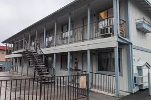 1484 Lewis St, Reno, NV 89502 - Photo 3