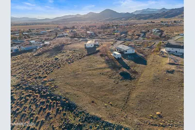 208 Julie Way, Dayton, NV 89403 - Photo 9