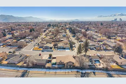 240 E Gault Way, Sparks, NV 89431 - Photo 43