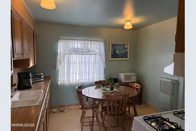 870 Capitol Hill Avenue, Reno, NV 89502 - Photo 3
