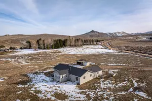 200 Thoroughbred Cir, Reno, NV 89508 - Photo 25