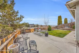 3290 Creekside Ln, Sparks, NV 89431 - Photo 33