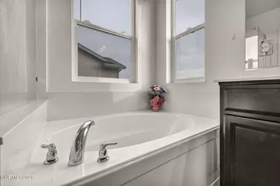 10928 Bloomsburg Court, Reno, NV 89506 - Photo 37