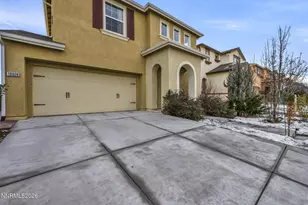 10928 Bloomsburg Ct, Reno, NV 89506 - Photo 3