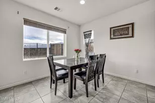 10928 Bloomsburg Ct, Reno, NV 89506 - Photo 13