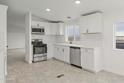 3225 E Antelope Street, Silver Springs, NV 89429 - Photo 5