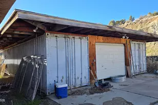 33 McClellan Peak Dr, Moundhouse, NV 89706 - Photo 11