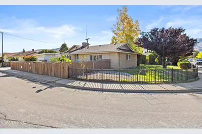 601 Ivy Street, Carson City, NV 89703 - Photo 3