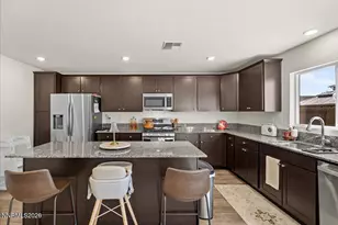 8921 Quail Fls Dr, Reno, NV 89506 - Photo 7