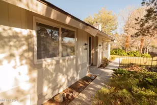 1181 Wagon Wheel Cir, Reno, NV 89503 - Photo 3