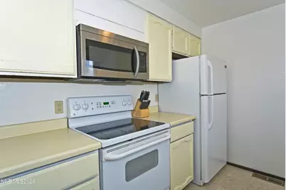 718 Travis Drive #APT C, Carson City, NV 89701 - Photo 13