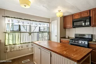 135 Staci Way, Sun Valley, NV 89433 - Photo 9