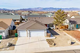 911 Jessica Ln, Fernley, NV 89408 - Photo 1