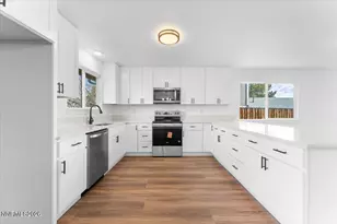 2285 King Edward Dr, Reno, NV 89503 - Photo 11