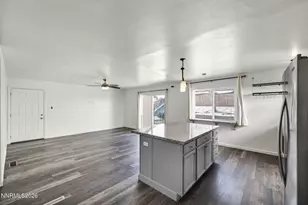 7575 Halifax Dr, Reno, NV 89506 - Photo 17