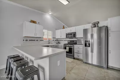 17527 Sunstone Court, Reno, NV 89508 - Photo 7