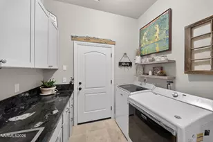 7290 Island Queen Dr, Sparks, NV 89436 - Photo 25