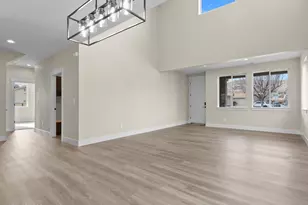 3592 Oakridge Dr, Sparks, NV 89436 - Photo 5