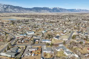 840 Russell Way, Gardnerville, NV 89460 - Photo 19