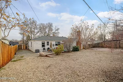 285 Bartlett Street, Reno, NV 89512 - Photo 15