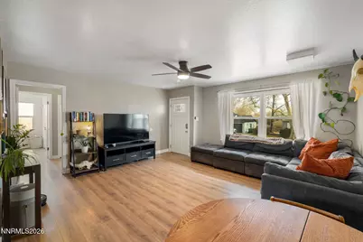 285 Bartlett Street, Reno, NV 89512 - Photo 7