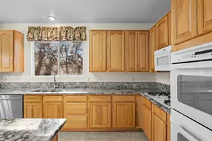 5860 E Hidden Valley Dr, Reno, NV 89502 - Photo 23