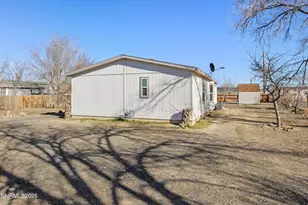 2920 Fort Churchill Rd, Silver Springs, NV 89429 - Photo 21