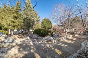 535 Cliff View Dr, Reno, NV 89523 - Photo 37