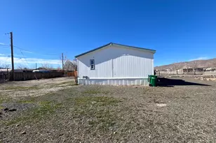 1414 Lahonton Dr, Silver Springs, NV 89429 - Photo 15